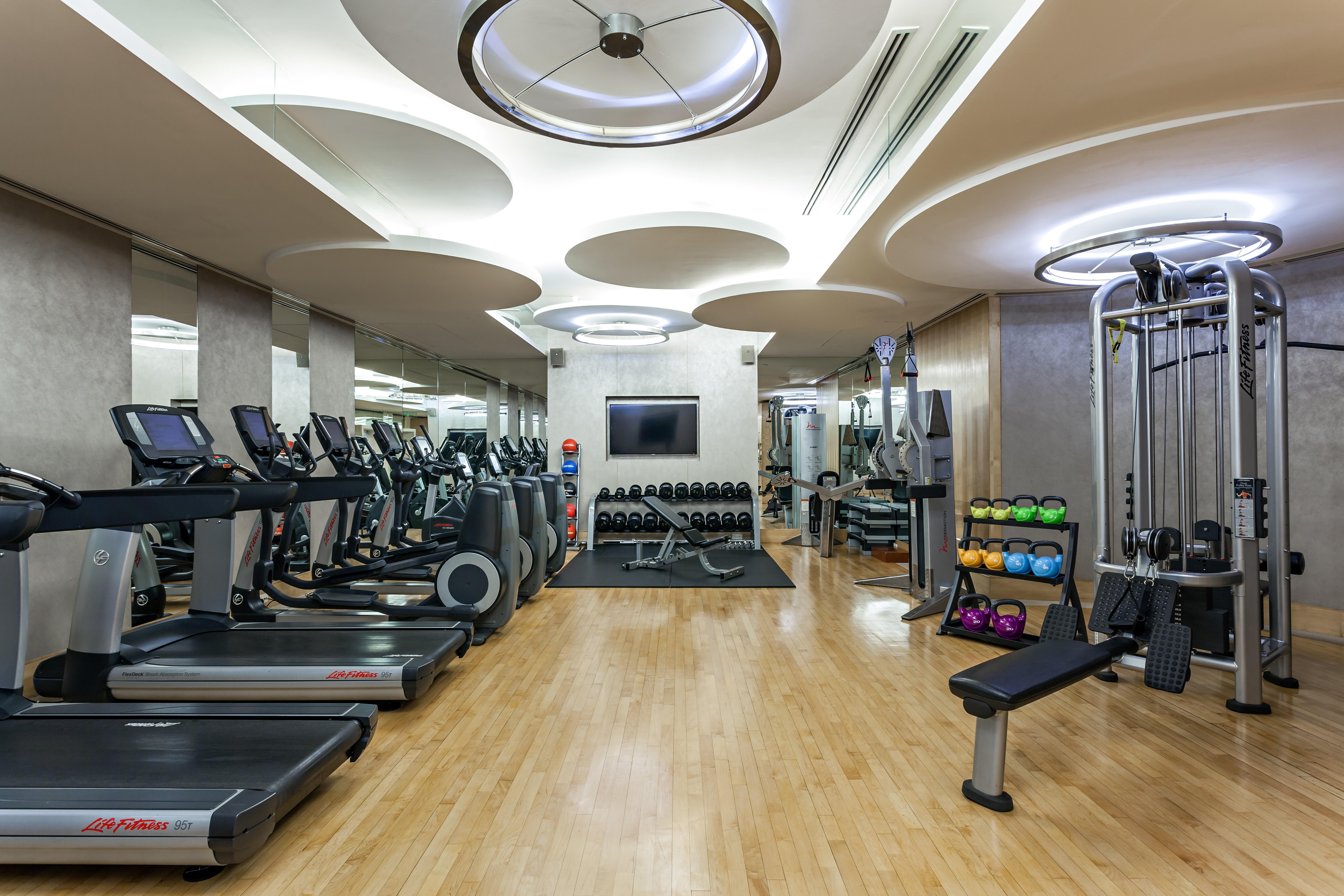The Peninsula Bangkok Hotel Exterior foto The gym at the hotel